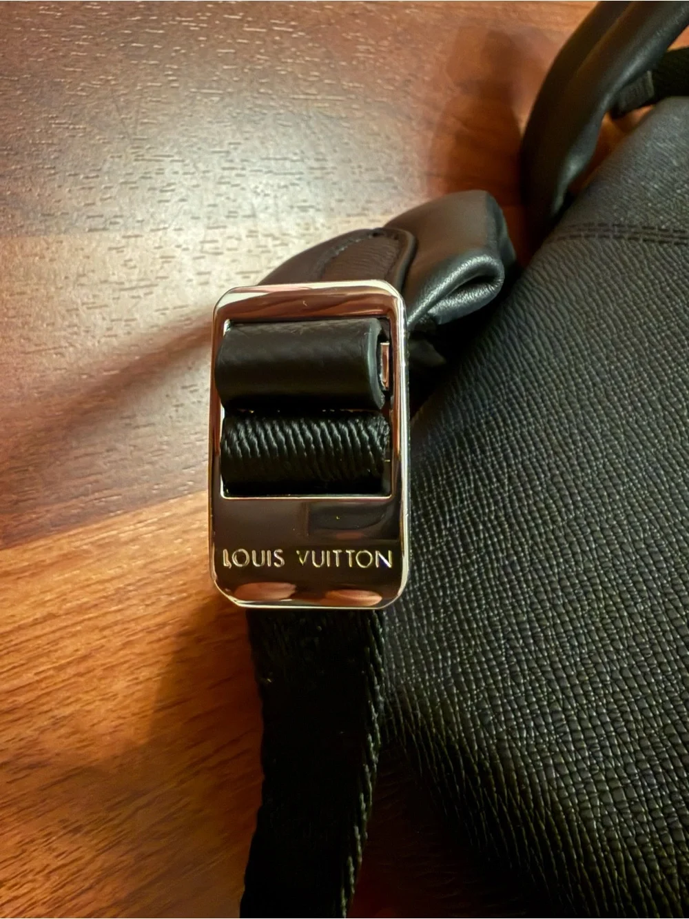 Louis Vuitton elegant louis